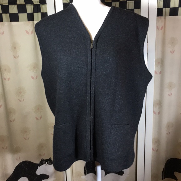 New Zealand Other - New Zealand 100% Wool Zippered Black Vest